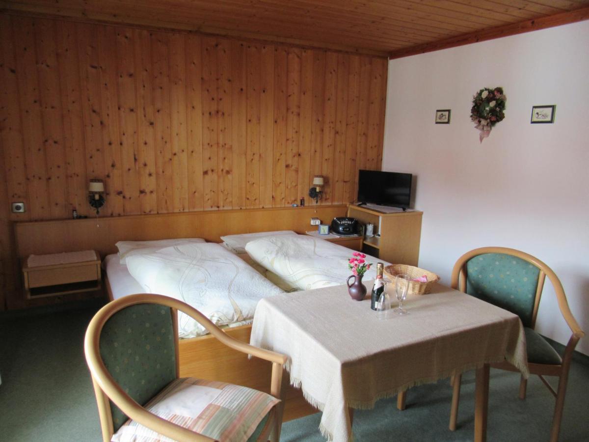 Hotel Haus Elfriede Reit im Winkl Esterno foto