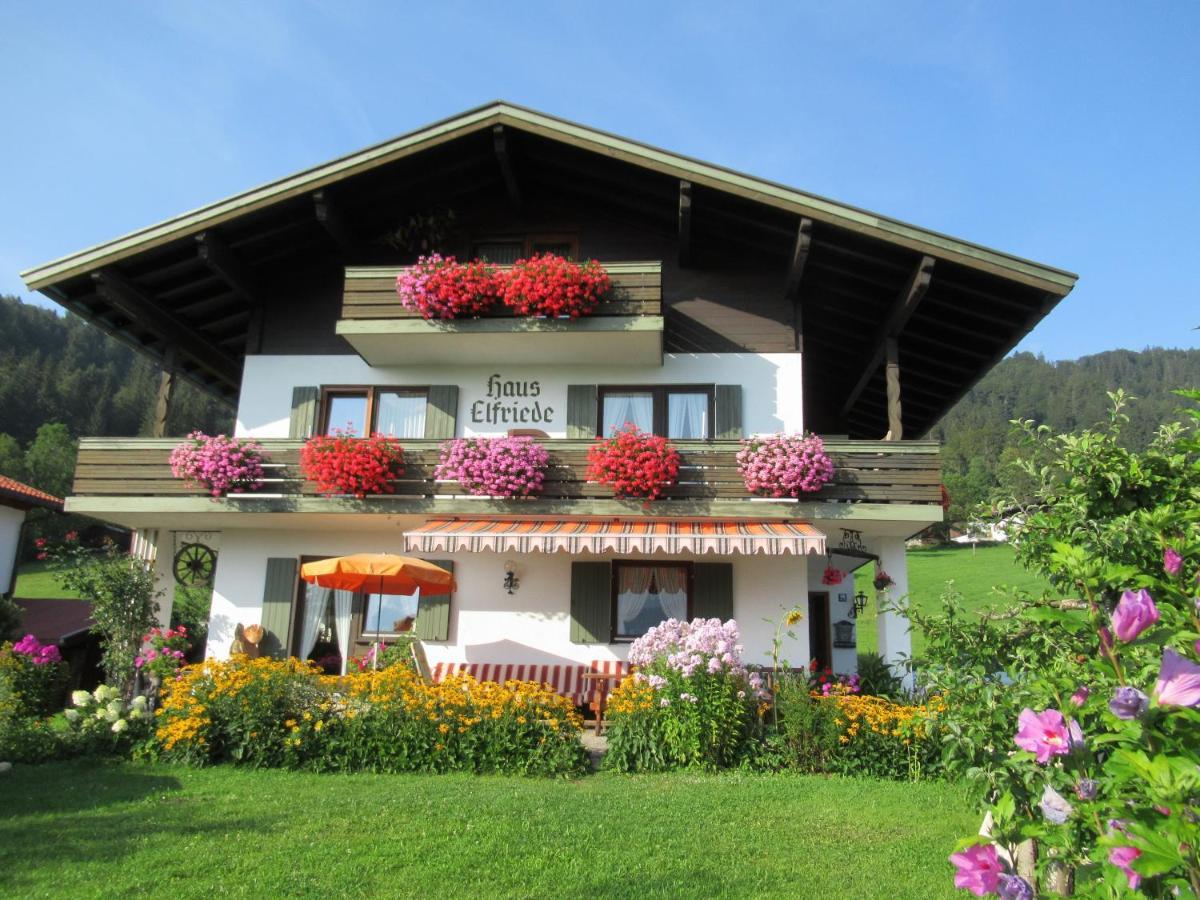 Hotel Haus Elfriede Reit im Winkl Esterno foto